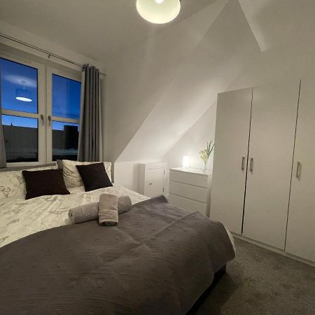 Carvetii - Edward House D - 2 Dbl Bed 2Nd Floor Flat Apartman Dunfermline Kültér fotó